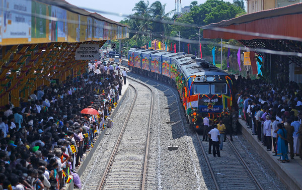 Ethnic Tamils gathered on Oct. 13 to welcome the Queen of Jaffna as it arrived at its northern terminal in Sri Lanka after being out of service for 24 years.