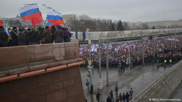 Thousands of people have marched through the Russian capital, at times chanting that President Vladimir Putin must resign. Police authorized the major demonstration in memory of Kremlin critic Boris Nemtsov.
