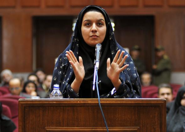 A picture taken on Dec.15, 2008 at a court in Tehran shows Iranian Reyhaneh Jabbari speaking to defend herself during the first hearing of her trial for the murder of a former intelligence official.