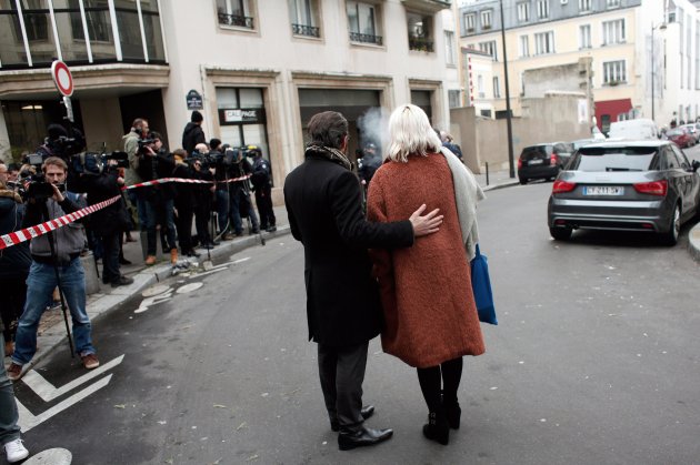 The mood among Parisians near the scene of the attack Wednesday on the newspaper Charlie Hebdo was apprehensive and angry. “There’s no respect for human life,” said Annette Gerhard.