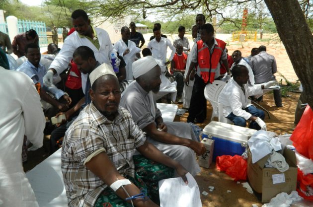 kenya-garissa-blood-donation_custom-13d9f7a5961eb1a776ae79ed8b73d853586ffb15-s800-c85