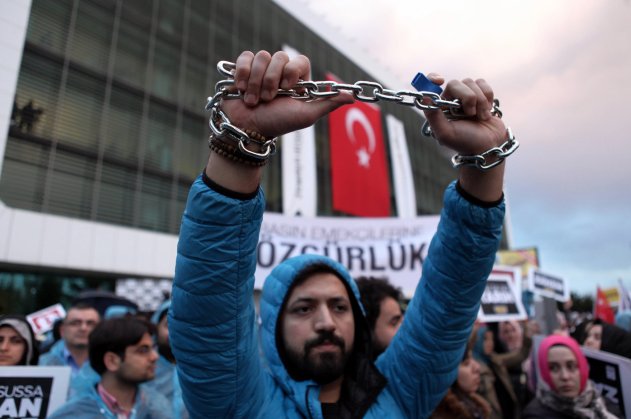  Protesting the government takeover of Zaman newspaper, in Istanbul. Credit Emrah Gurel/Associated Press 